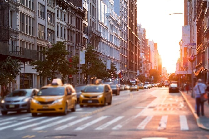 Personalized Experience with your Local Tour Guide - What you actually learn from a local guide (and how it changes the city)