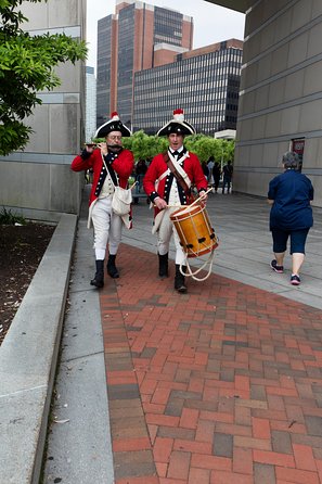 Philadelphia and Amish Country, 1-Day Tour from NYC - Who This Tour Fits Best (and Who Might Prefer a Different Option)