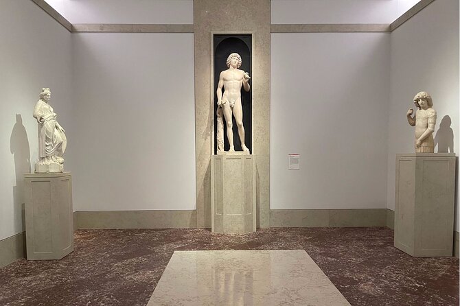 Private Art and Crime Tour at the Metropolitan Museum of Art - Where this tour takes you inside the Met
