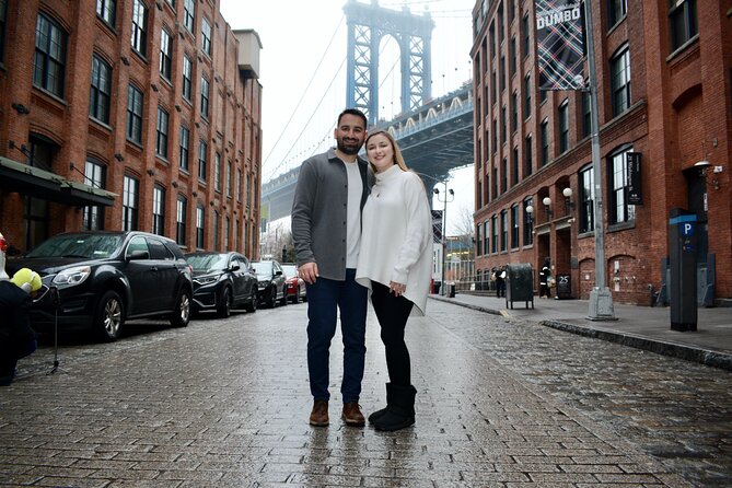 Private Brooklyn Bridge & DUMBO Photoshoot with Pro Photographer - Meeting at 31 Chambers St and Finishing Where You Start
