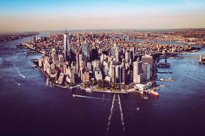 Private Luxury Tour of NYC With Transportation - Rockefeller Center and 5th Avenue for Fast, Classic NYC Photos