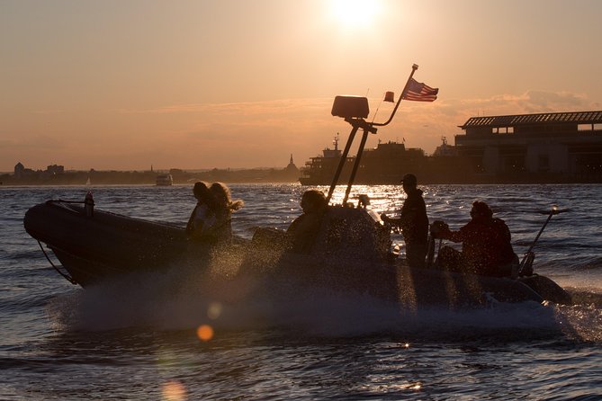 PRIVATE Manhattan Speedboat Tour - Up to 12 passengers - Freedom Tower Area and the East River Speed Pass