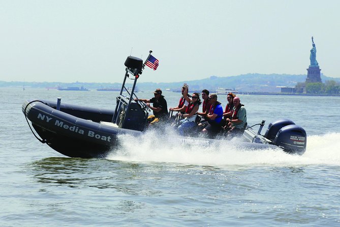 PRIVATE Manhattan Speedboat Tour - Up to 12 passengers - Hudson River to Midtown: Downtown Views Without Street Crowds