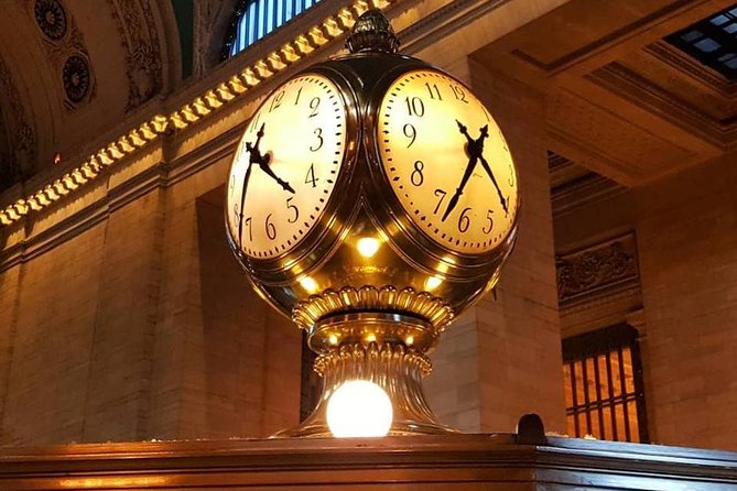 Private New York City Midtown Landmarks Walking Tour - How the itinerary flows: fast landmarks, intentional pacing