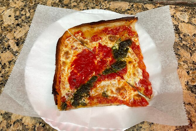 Private New York City Pizza Tasting With a Local - Your local guide: Nicky Tours turns pizza into a city lesson