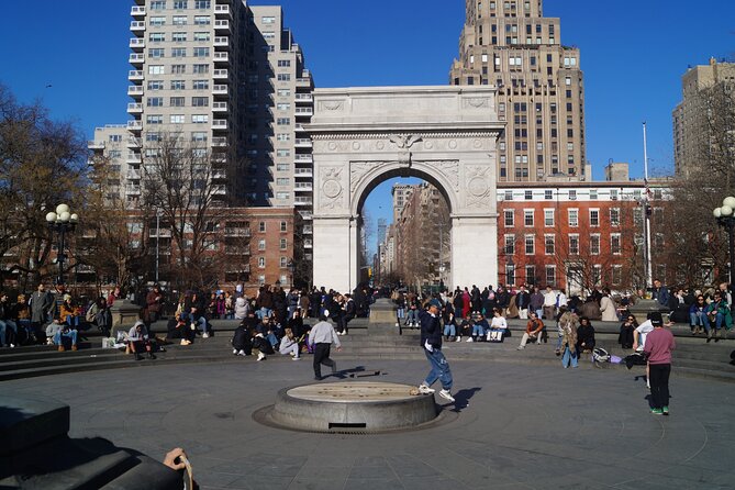 Private New York Downtown Highlights Half Day Tour - SoHo in 45 Minutes, Cast-Iron Details and Shopping Streets