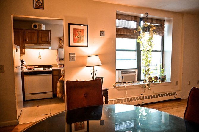Private NYC Cooking Class: Learn to Cook Indian and Soul Food in East Harlem - Homemade drinks and dinner pacing that actually feels relaxed