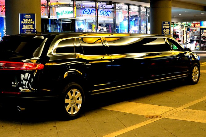 Private NYC tour by stretch limousine, choose 3 or 5-hour options - From hotel pickup to photo breaks: how the limo experience plays out