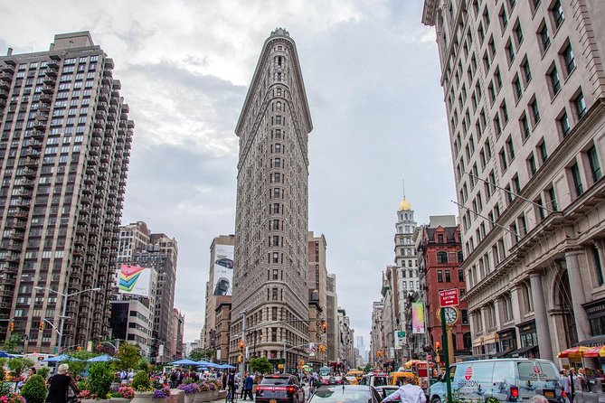 Private NYC tour by stretch limousine, choose 3 or 5-hour options - West Village and SoHo: cobblestones, cast iron, and fast style