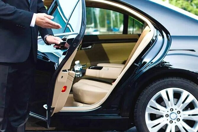 Private One-way Transfer John F. Kennedy Airport To New York - Meet and greet at JFK, with a text link that actually helps