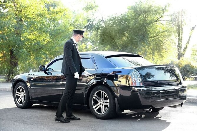 Private One-way Transfer John F. Kennedy Airport To New York - What you are paying for: $67.33 per person and real value math
