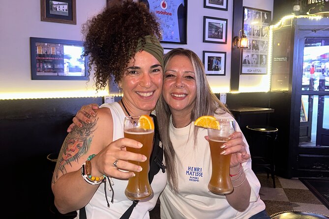 Private Pub Crawl with a Local - Meeting at Arthur’s Tavern: The Start That Keeps It Fun