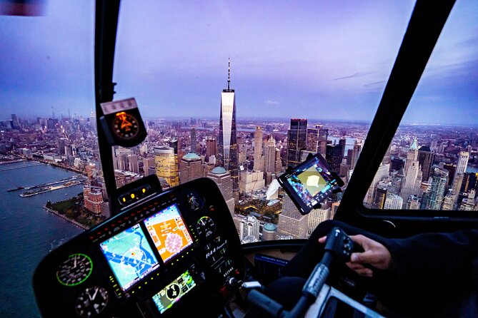 Private Romantic NYC Helicopter Scenic Charter with Champagne - The 30-minute flight plan, how those repeated flyovers add up