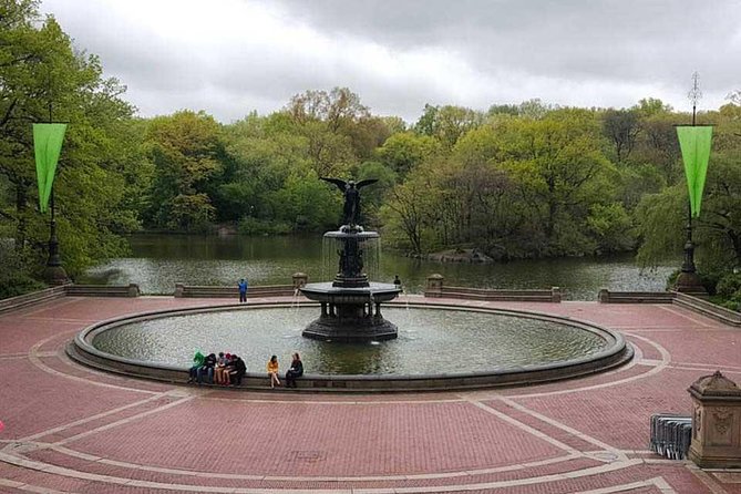 Private Scenic Central Park Walking Tour - Guides like Dan, Max, and Ryan: what small-group personalization looks like