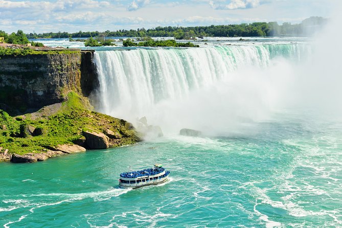 Private Tour: Niagara Falls Day Trip from New York City - Arriving early enough for morning mist rainbows