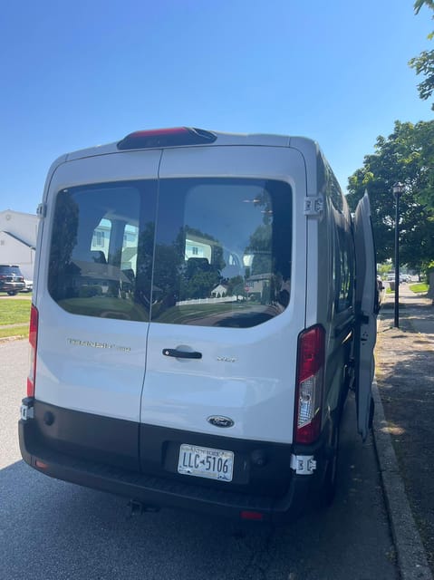 Private Transfer: JFK Airport to Manhattan Up to 10pax - Pricing and Value: How $219 per Group Can Make Sense