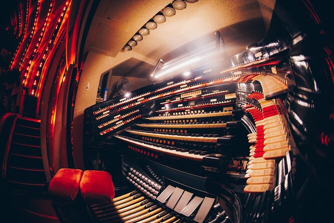 Radio City Music Hall Tour Experience - Guides make or break the hour