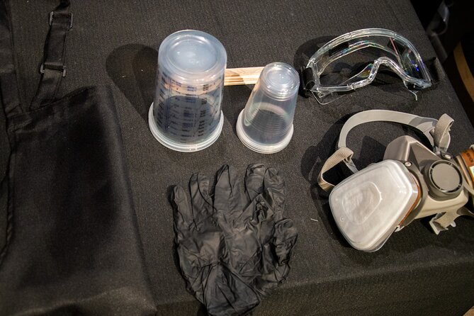 Resin Artwork in a Nolita Artist's Studio - Mask up and make your resin project, step by step