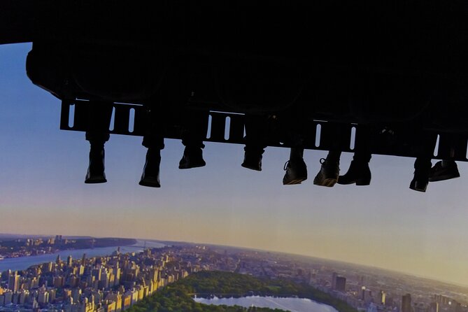 RiseNY - A Soaring Journey Through New York - The flying theater finale: 180-degree dome, Statue of Liberty close-up