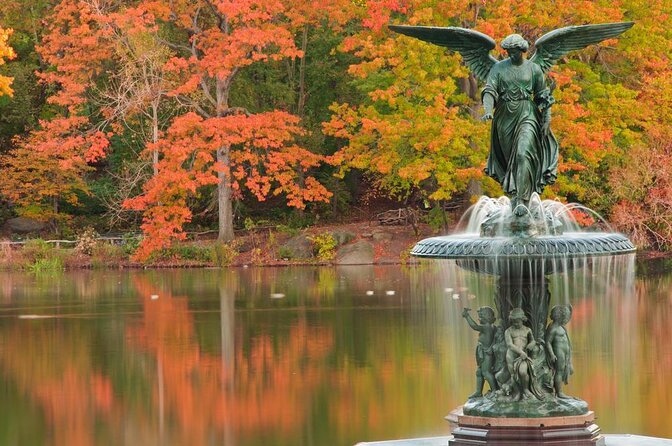 Romantic Proposal Carriage Tour in Central Park - Bow Bridge: where the details help your photos look intentional