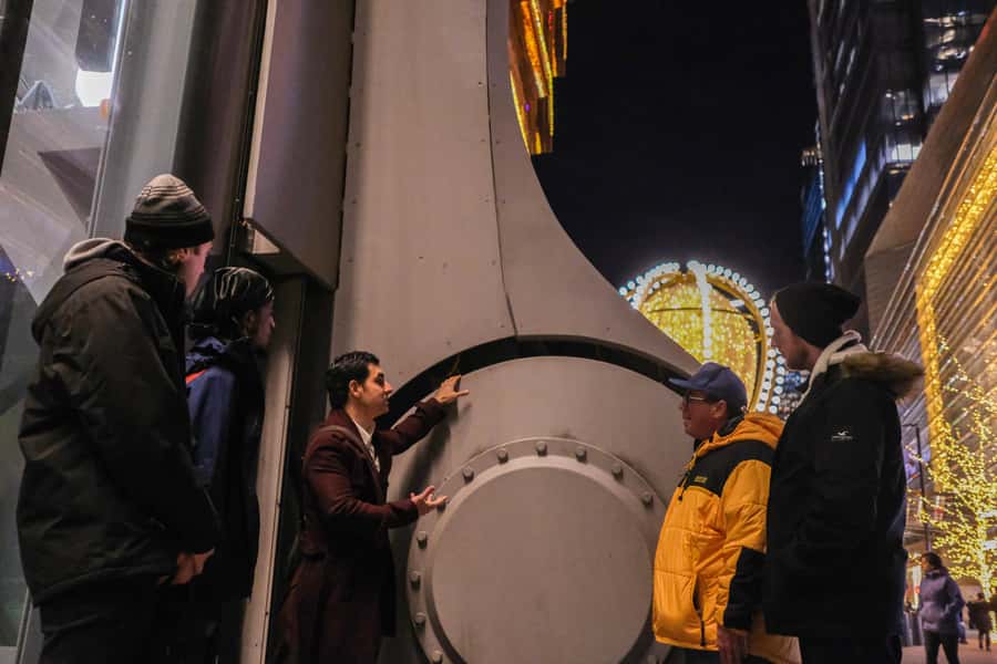 Secrets of Hudson Yards and the Edge: A walking tour - The Vessel and The Edge, icons with the real background