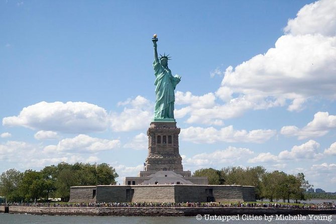 See It All New York City Walking and Boat Guided Tour - The 9/11 Memorial and Wall Street Zone That Changes the Mood