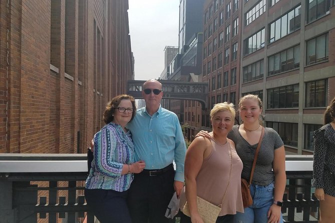 Semi-Private Meatpacking District, Chelsea Market, and High Line Walking Tour - Timing, walking pace, and what to wear
