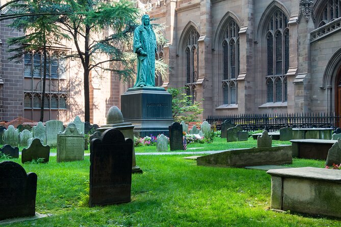 Slavery and African American History Private Tour in NYC - Stop 1: Benjamin Franklin Statue, A Familiar Landmark With an Uncomfortable Backstory
