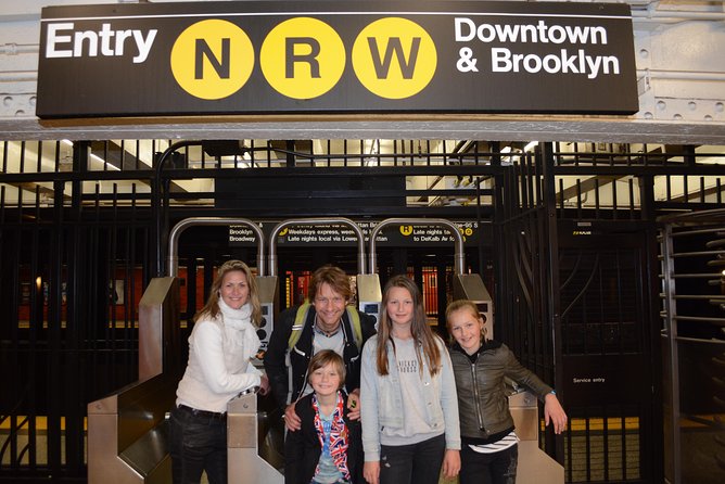 Soho and Brooklyn Private Photoshoot and Walking Tour - The Brooklyn Bridge crossing with a subway ride you control