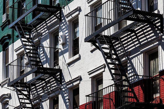 Soho, Little Italy, Chinatown Private Tour - SoHo Stop: Cast-Iron Buildings, Galleries, and Street-Level History