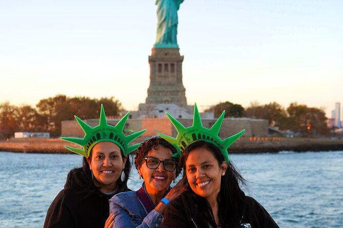 Starship Sunset Cruise NYC - City Lights & Skyline Views - Brooklyn Bridge and the Empire State Building: The Night Views That Feel Most Like NYC