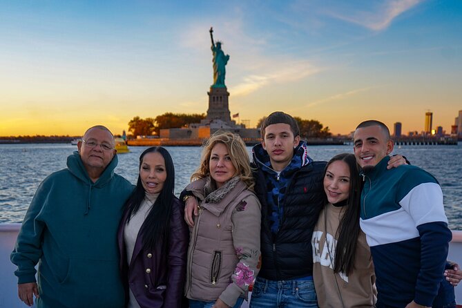 Starship Sunset Cruise NYC - City Lights & Skyline Views - Drinks, Snacks, and the Free Digital Photo Package Reality Check