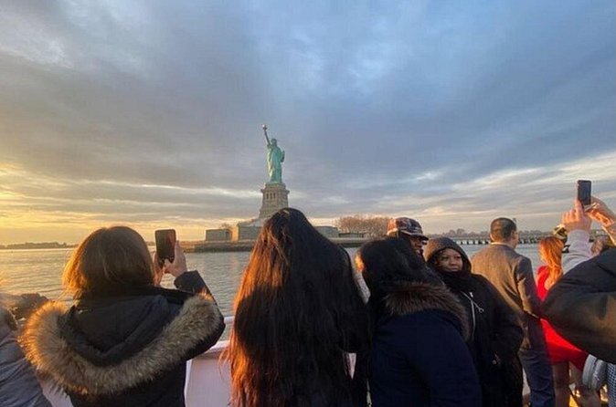 Statue of Liberty 60-Minute Sightseeing Cruise - Flexible Departure - Freedom Tower Views From the Boat Deck