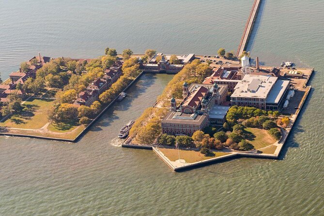 Statue of Liberty and Ellis Island 60 Minute sightseeing Cruise - Key things I noticed before you book