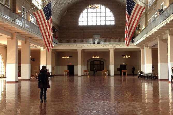 Statue of Liberty Roundtrip Ferry ticket - Ellis Island Museum: A Self-Guided Audio Tour in 13 Languages