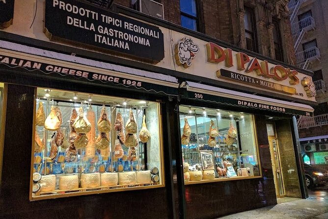 Taste of Chinatown, Little Italy New York Culture and Food Tour - Chinatown Tea House and Statues, a Quick Culture Break Between Bites