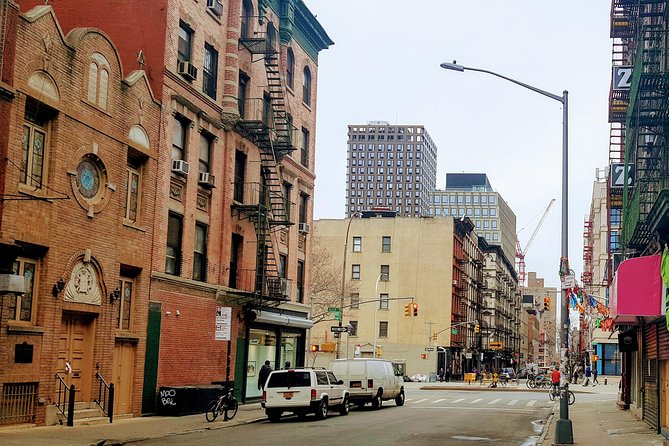 Tenement History and Immigrant Life in the Lower East Side - Foley Square to Five Points reality check