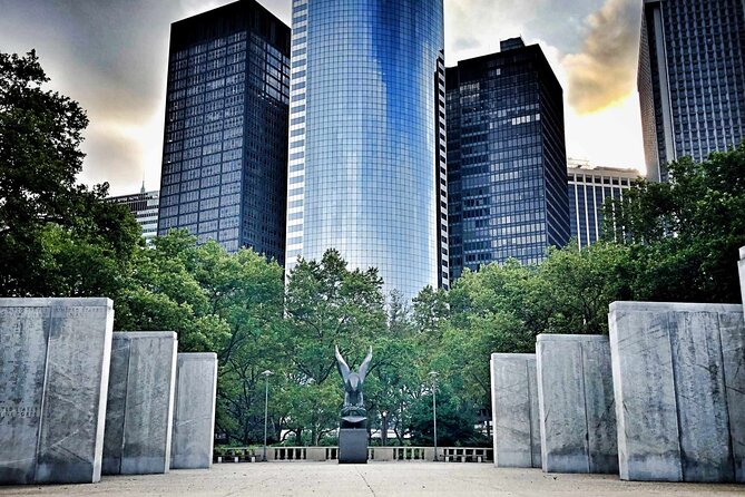 The Battery: A Self-Guided Audio Tour from Bowling Green Park to Stone St - Castle Clinton: the repeating fort history in one spot