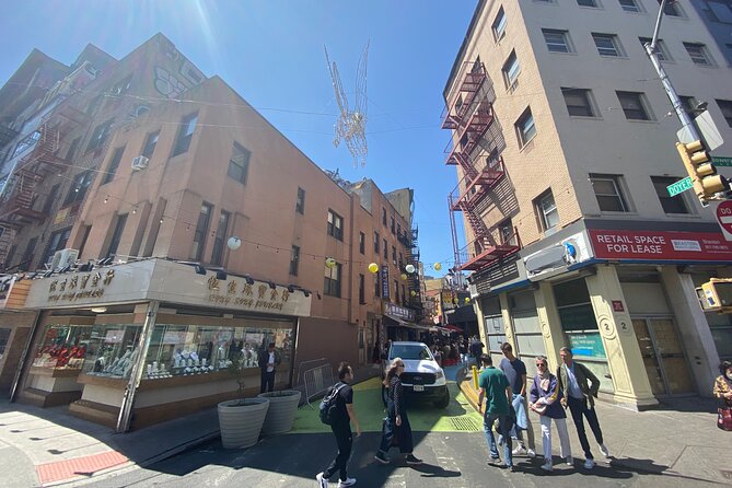 The Bowery Official Historic District Tour - Doyers Street and the Bloody Angle, why a street name hits