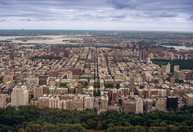 The Manhattan Helicopter Tour of New York - Central Park from the sky: the green sprawl moment