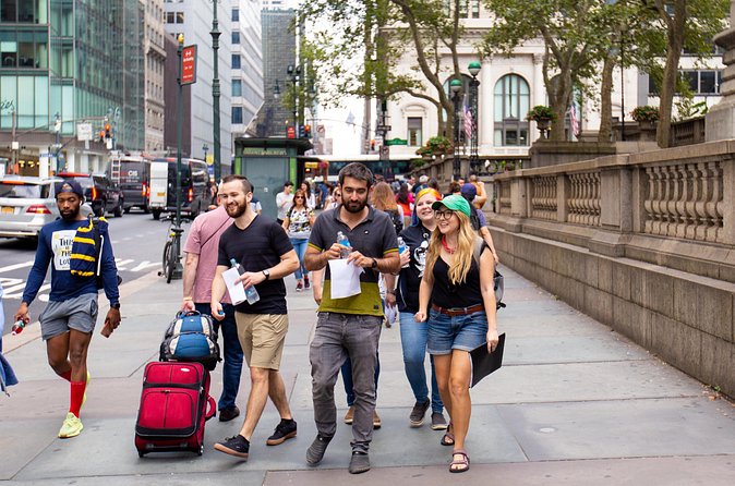 The NYC Backpacker Tour - Hell’s Kitchen: A Bar Stop Built for Deals and Real-Time Neighborhood Vibes