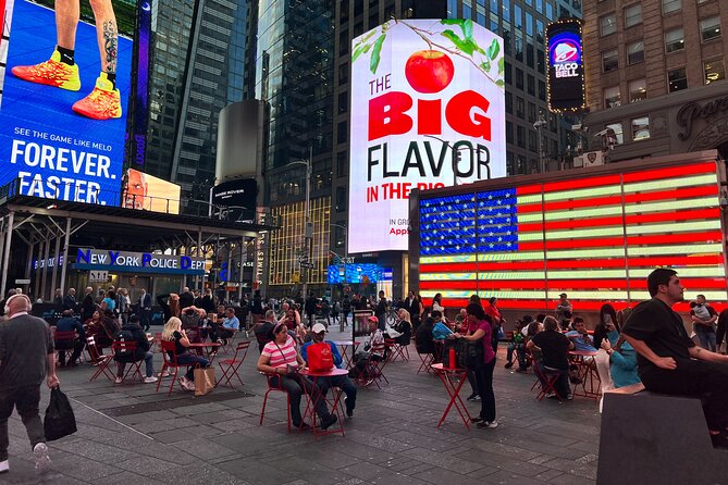 Times Square Grand Central Rockefeller Tour - Stop 2: Bryant Park, and the Winter Village viewpoint