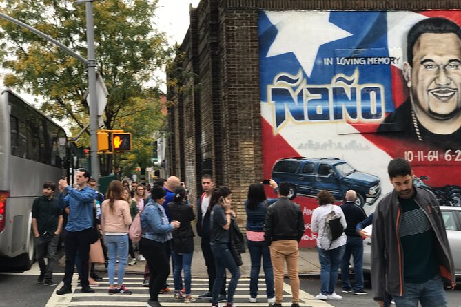Tour Contrastes de Nueva York - Corona and Jackson Heights Stop: A Practical Break for Real Food