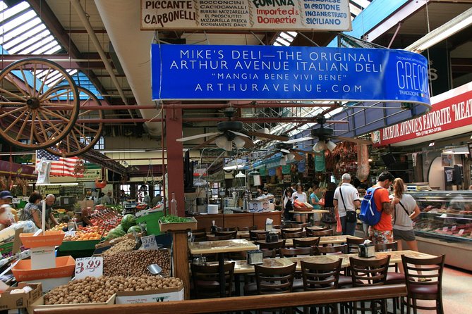 Tour of Contrasts in Italian - Bronx stop: Yankee Stadium area and Arthur Avenue’s Little Italy
