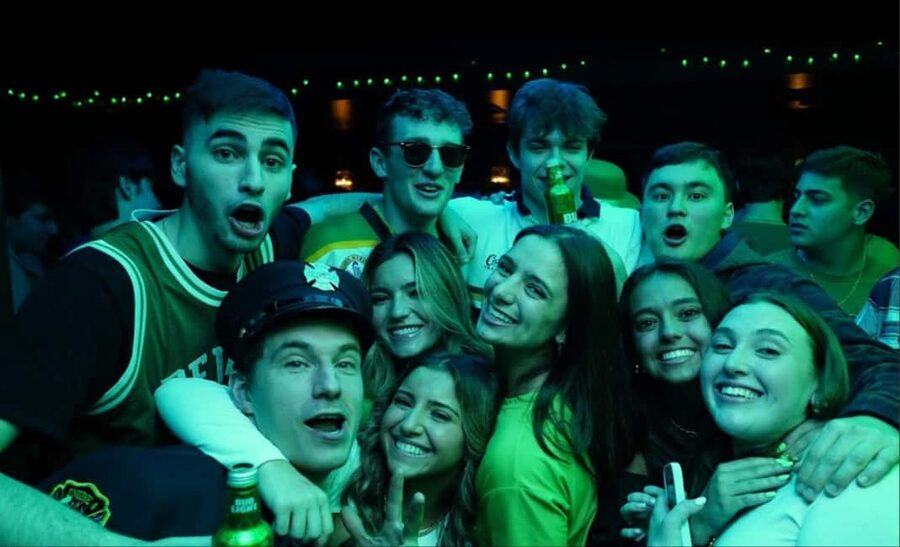 Ultimate Nightlife Group Tour NYC - What You Need to Bring, and What Gets You Turned Away