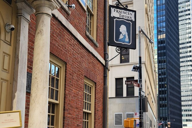 Unexpected Wall Street Walking Tour - Fraunces Tavern Museum: the ending that gives you options