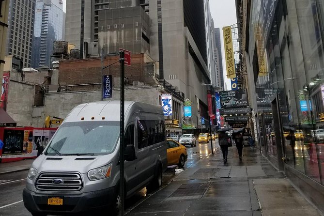Upper and Lower Manhattan Private - Greenwich Village, Washington Square, and the Sex and the City photo stop