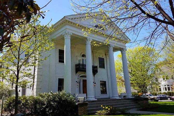 Victorian Flatbush , Brooklyn Private Tour - Mansions and 19th-century homes, how to spot the story in the design