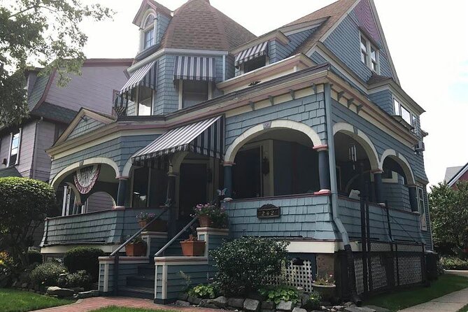 Victorian Flatbush , Brooklyn Private Tour - Price and value, $225 for up to 10 people