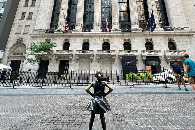 Wall Street and Lower Manhattan, New York History Walking Tour - Bowling Green and the original 1773 fence
